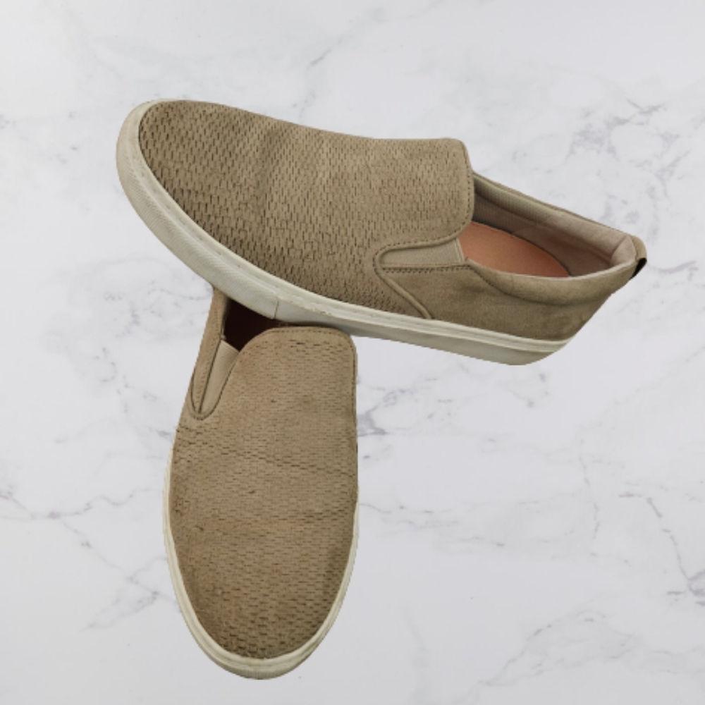 Women's Dr. Scholl's Khaki 9M slip on shoe
